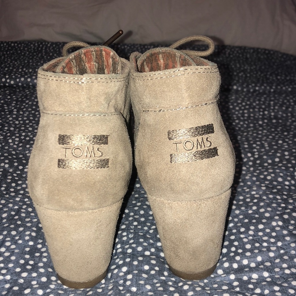 Toms size 8 wedge booties - Picture 3 of 5